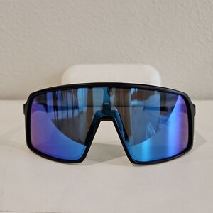 Oakley Men's OO9406 Sutro Rectangular Sunglasses NY Giants NFL with Case